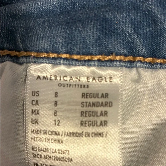 American Eagle Outfitters High Rise Blue Jeans - Picture 5 of 5